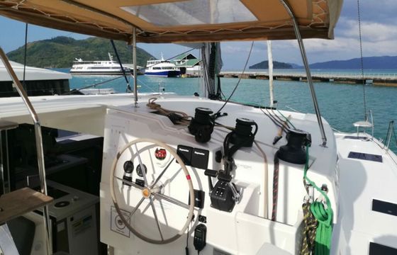 Fountaine Pajot Lucia 40 Eluchil