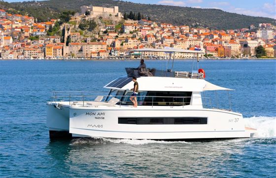 Fountaine Pajot MY 37 Mon Ami