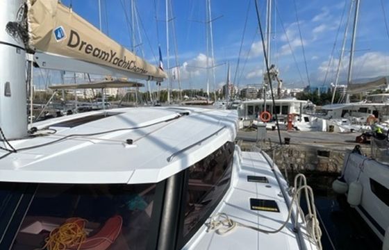 Fountaine Pajot Lucia 40 Sea Breeze