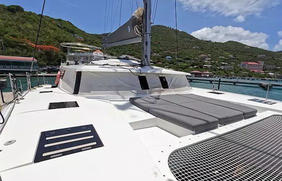 Fountaine Pajot Saona 47 Champs-Elysees