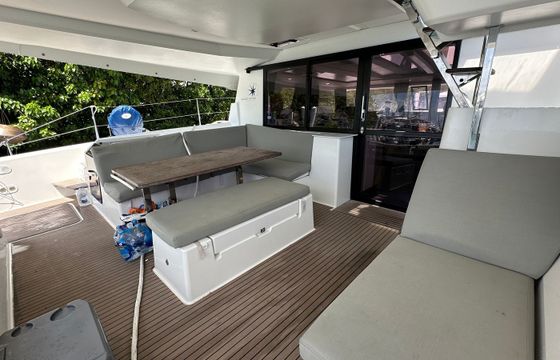 Fountaine Pajot Saona 47 No Shoes