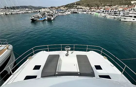 Fountaine Pajot MY 5 Arigato