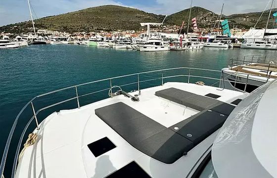 Fountaine Pajot MY 5 Arigato