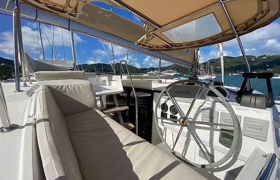 Fountaine Pajot Helia 44 Peacemaker