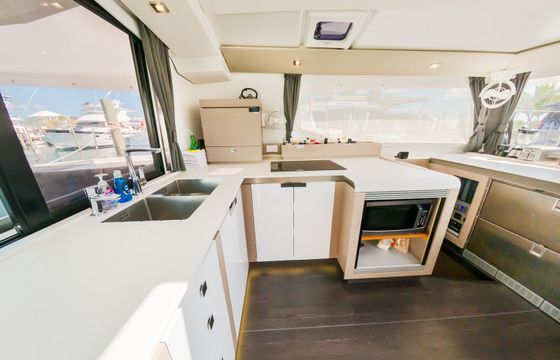 Fountaine Pajot Tanna 47 Cattitude