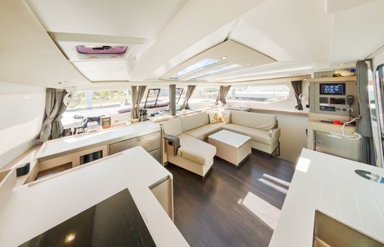 Fountaine Pajot Tanna 47 Cattitude