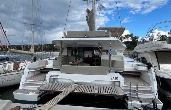 Fountaine Pajot New 44 Avamare