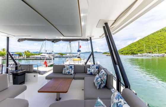 Fountaine Pajot Samana 59 Port to Vino