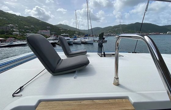 Fountaine Pajot Lucia 40 Happy Ours