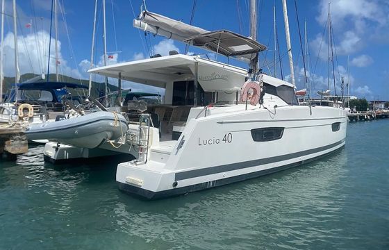 Fountaine Pajot Lucia 40 Happy Ours