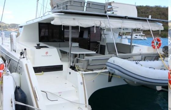 Fountaine Pajot Saba 50 Apres Ski