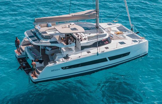 Fountaine Pajot FP44 Diver Dog