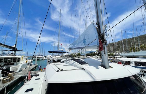Fountaine Pajot Saba 50 Good Vibrations