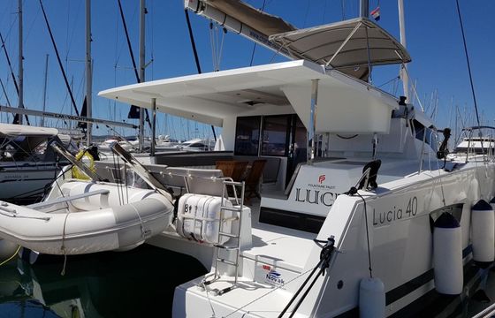 Fountaine Pajot Lucia 40 Luce