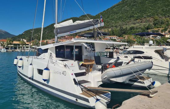 Fountaine Pajot Lucia 40 Lucia 69