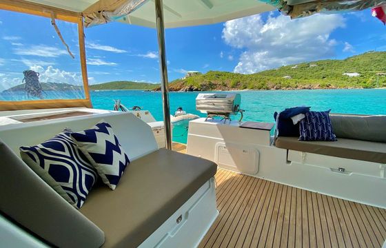 Fountaine Pajot Saona 47 Black Tortuga