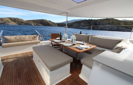 Fountaine Pajot Helia 44 Allende