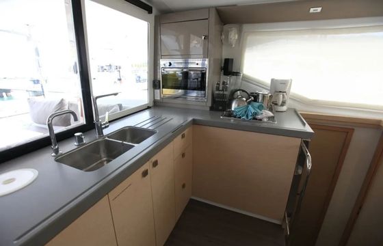 Fountaine Pajot Lucia 40 Shelly Kay