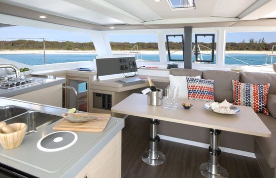 Fountaine Pajot Lucia 40 Summer Sun
