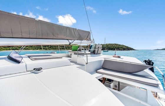 Fountaine Pajot Samana 59 Perpetual Blue