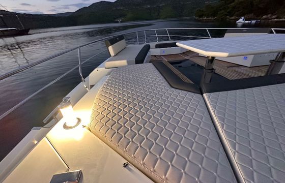 Galeon 680 Fly Paradise