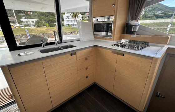 Fountaine Pajot Isla 40 Calico