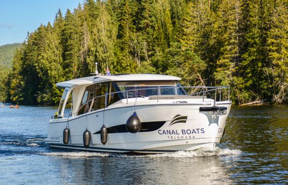 Greenline 39 Skien Electric yacht