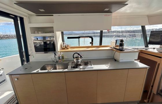 Fountaine Pajot MY 37 Pluton