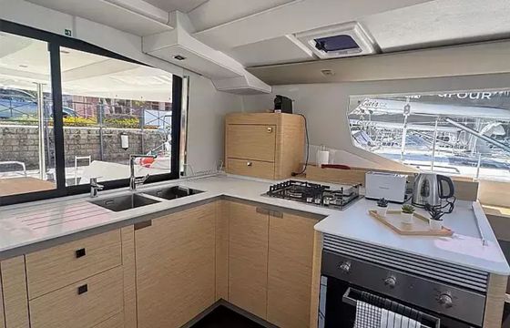 Fountaine Pajot Tanna 47 Amia
