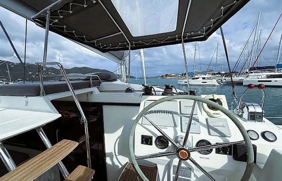 Fountaine Pajot Saona 47 Parrot Ice