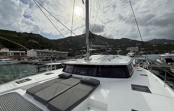Fountaine Pajot Saona 47 Parrot Ice