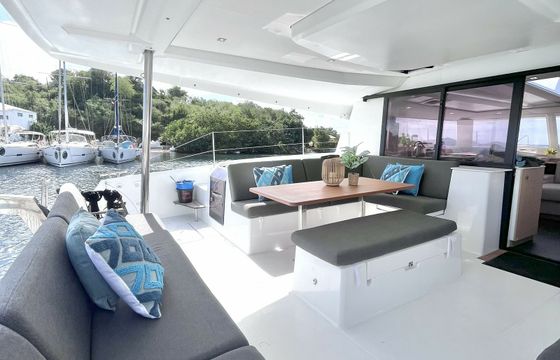 Fountaine Pajot Tanna 47 Blue Vibes