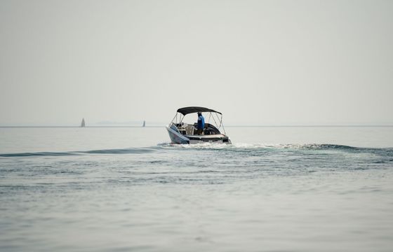 Four Winns 210 RS Horizon