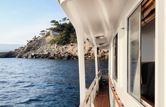 Grand Banks Custom Built Ghimar