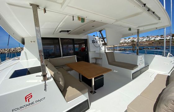 Fountaine Pajot Lucia 40 Aquila