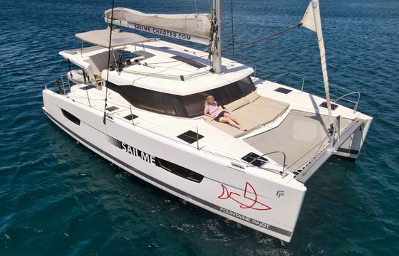 Fountaine Pajot Lucia 40 Aquila