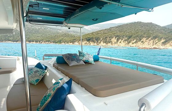 Fountaine Pajot Salina 48 Shamane