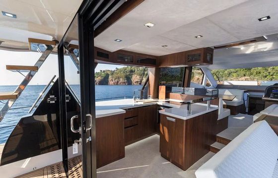 Galeon 500 Fly Aquarius Arrow