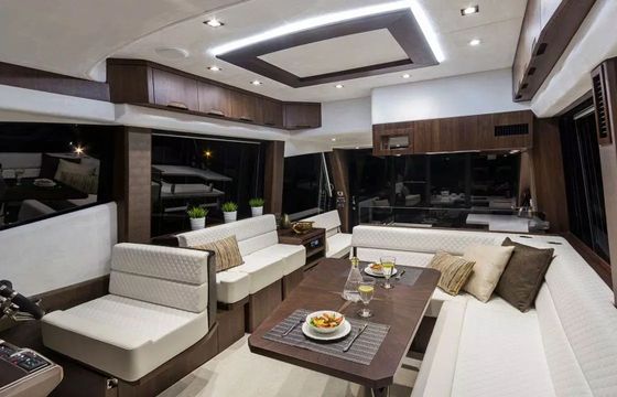 Galeon 500 Fly Aquarius Arrow