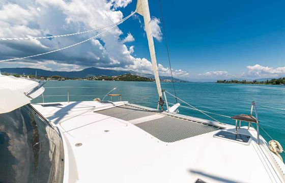 Fountaine Pajot Lucia 40 Servus