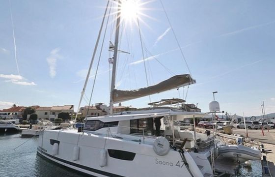 Fountaine Pajot Saona 47 Fee