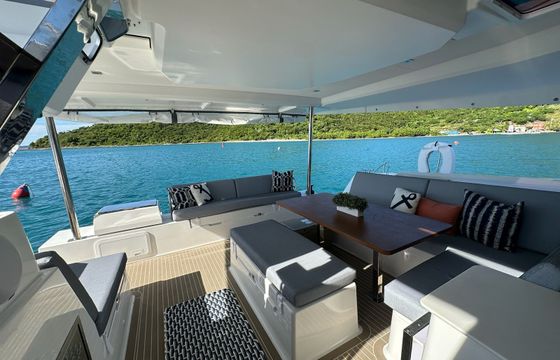 Fountaine Pajot Tanna 47 Feeling Knotty