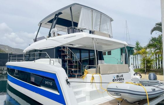 Fountaine Pajot MY6 Blue GypSea