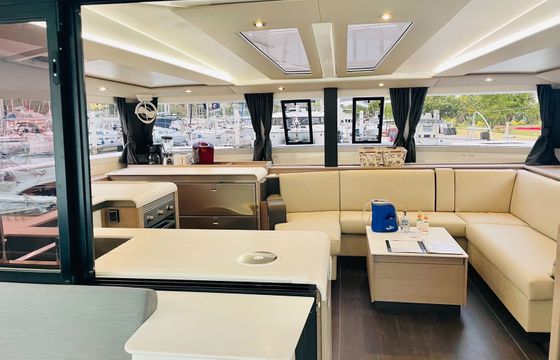 Fountaine Pajot Tanna 47 Stargazer