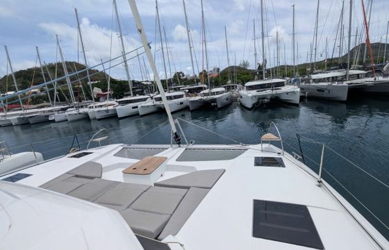 Fountaine Pajot New 44 Palomas