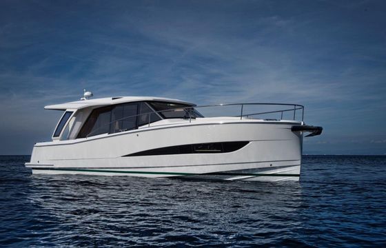 Greenline 39 Helgeroa Electric yacht