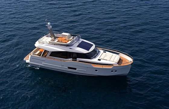 Greenline 48 Hybrid Green Breeze