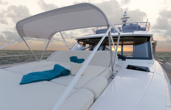 Greenline 48 Hybrid Green Breeze