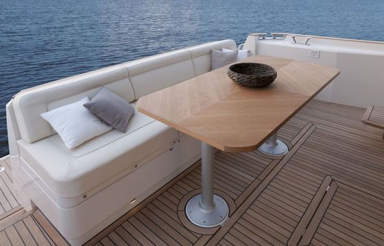 Greenline 48 Hybrid Green Breeze