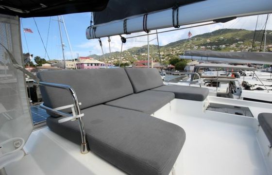 Fountaine Pajot Saona 47 La Belle Vie
